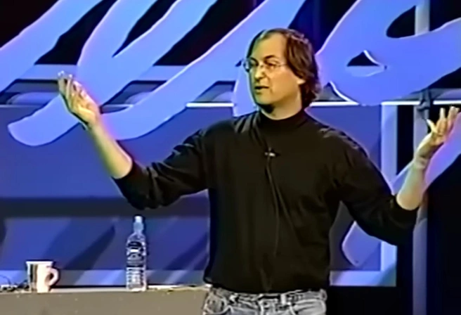 Стив Джобс на Всемирной конференции для разработчиков 1997 года. | Источник: Jonathan Field / YouTube