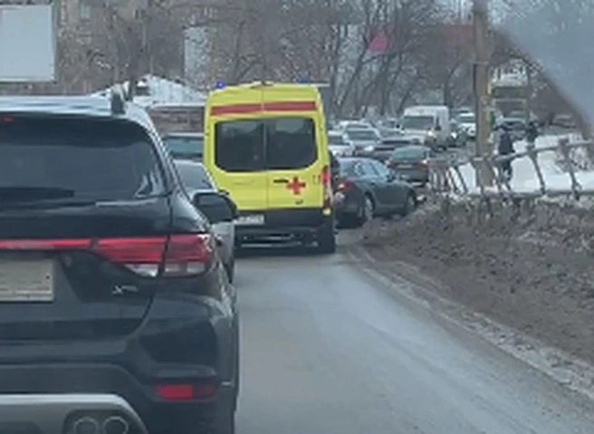После ДТП на Каширина в Перинатальный центр доставили беременную с угрозой выкидыша | ya62.ru