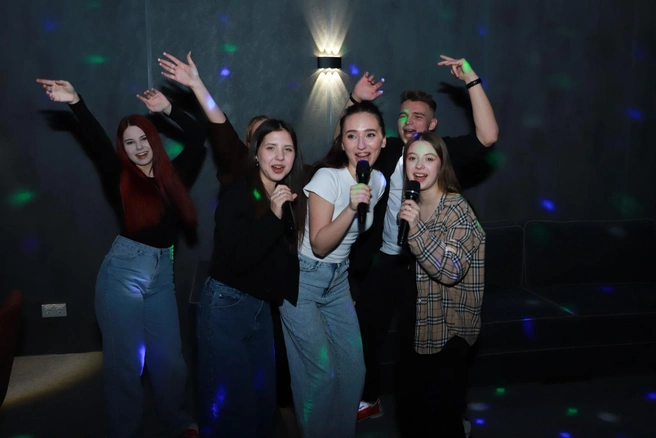 В «Тёрках» можно сыграть в боулинг, бильярд, пинг-понг и другие активные игры | Источник: «РИОkids»