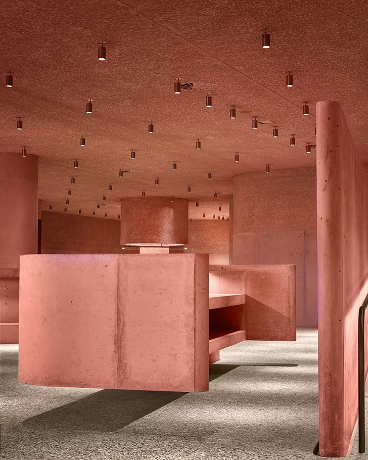 Розовая пристройка к Beverly Center по проекту Дэвида Аджайе (фото 7)