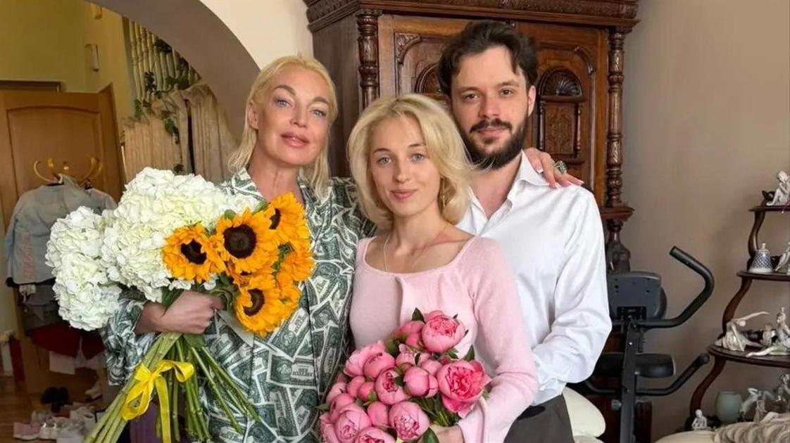 Волочкова готовится стать бабушкой: &laquo;Ариша родит самого прекрасного ребенка на Земле!&raquo;