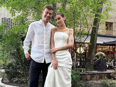 Федор Смолов женился на блогере Карине Истоминой