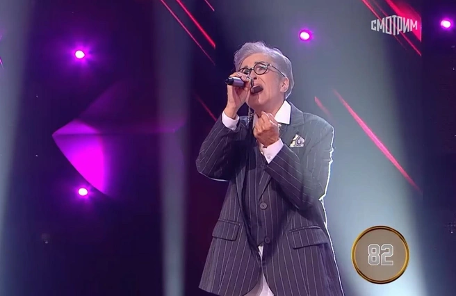 Стильная омичка покорила экспертов своей искренностью | Источник: «Ну-ка, все вместе» / Vk.com