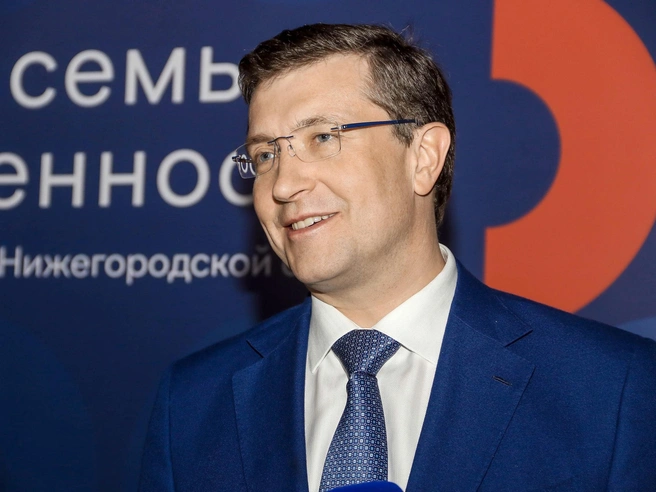 По мнению губернатора, отцы также нуждаются в психологической поддержке. | Источник: Наталья Бурухина / NN.RU