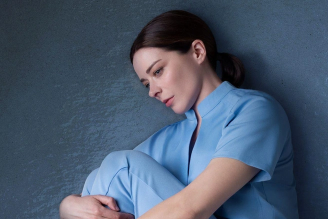 Этот сериал наверняка больше понравится женщинам | Источник: кадр из сериала «Дыши» (18+), реж. Анна Кузнецова, студия «Место силы» и Originals Production, 2025 год