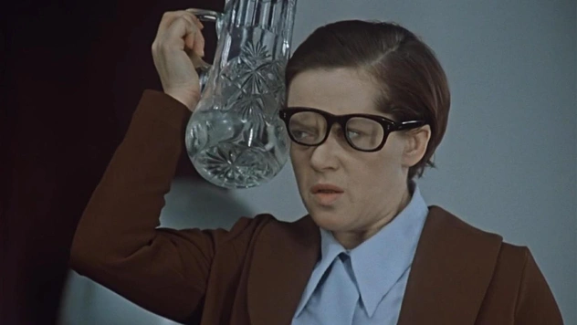 Для всех, кто смотрел в СССР, непроходимый тест: угадайте «Служебный роман» и еще 4 всенародно любимые советские комедии с великой и прекрасной Алисой Фрейндлих