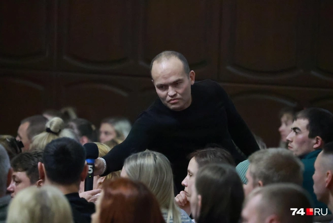 Задать вопрос мог любой присутствующий | Источник: Михаил Шилкин 