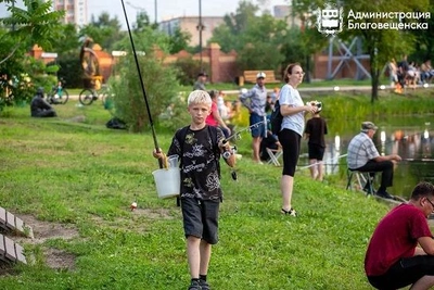 Семейный фестиваль рыбной ловли в Благовещенске собрал 1500 гостей