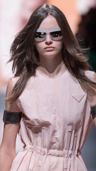 Самые модные солнцезащитные очки весны и лета 2022