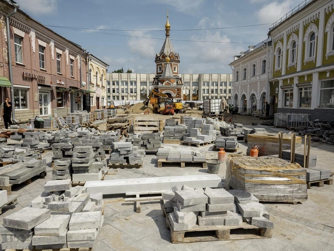 Плитку для оставшегося участка улицы уже подготовили | Источник: Александр Куренной / 76.RU