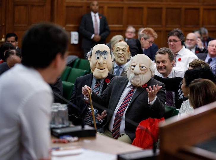 Премьер-министр Канады опять удивил всех на Хэллоуин