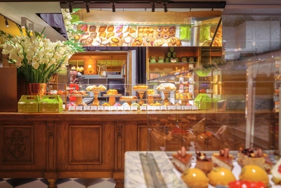 Leonid Parfenov Voiced Videos About Yekaterinburg's Historical Cafe