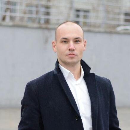 <p>Иван Сергеев</p>