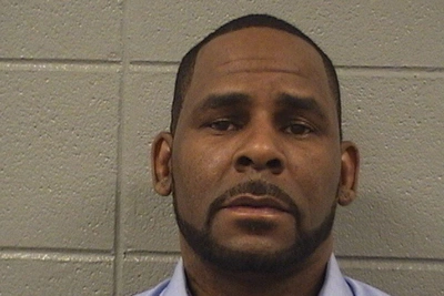 Жертва R. Kelly раскрывает шокирующие подробности в мемуарах