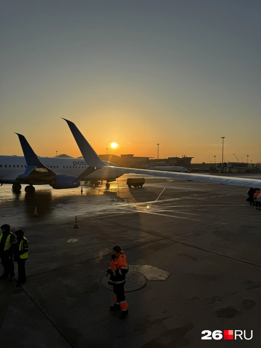 Билеты на самолет заранее можно купить очень выгодно | Источник: Габриелла Захарова