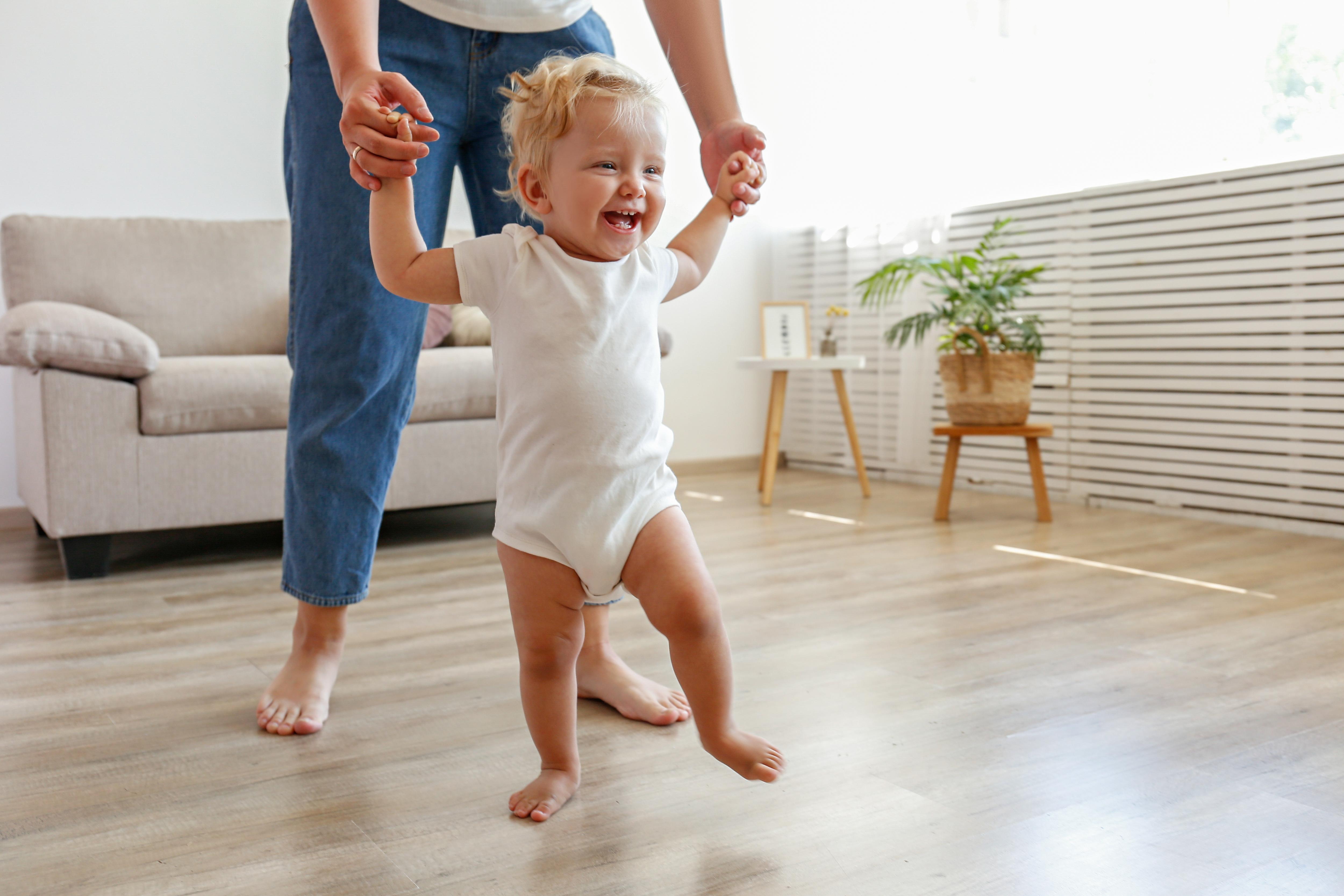 Как научить ребенка ходить - Блог I Love Mommy