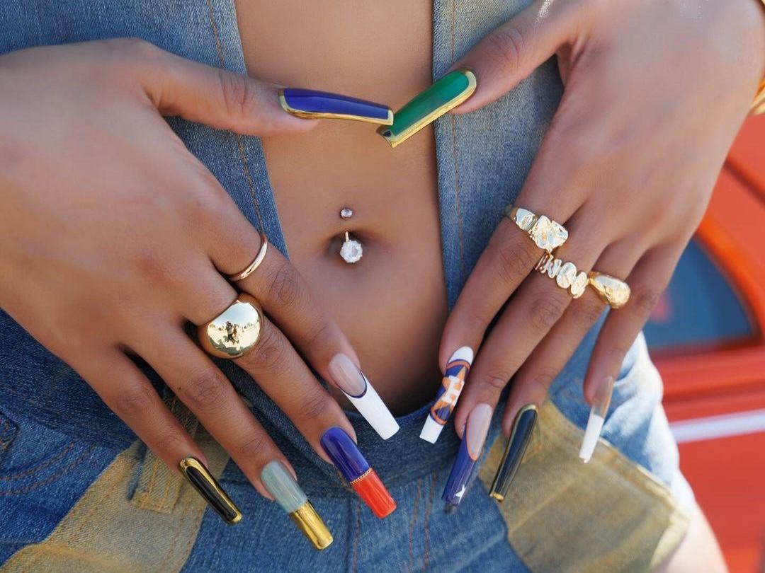 Маникюр Megan Thee Stallion | marieclaire.ru