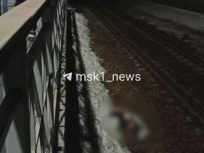 Четверо погибли в результате наезда поезда под Москвой | Источник: MSK1.RU