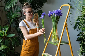 Мини-тест: Выберите любимый летний цветок, а нейросеть расскажет, какой вы человек