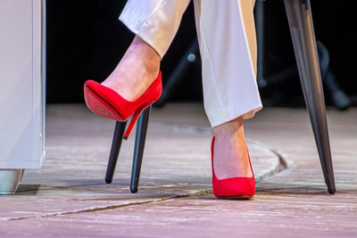 Подозрительные объявления о массаже ступней в Волгограде