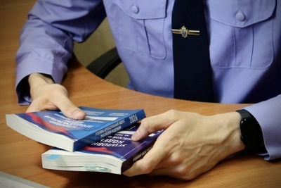 В Слободском районе перед судом предстанет курьер-мошенник