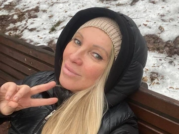 Светлана Мастеркова опровергает новость об агрессивной опухоли мозга: «Опять пишут, что я в коме, еще где-то…»