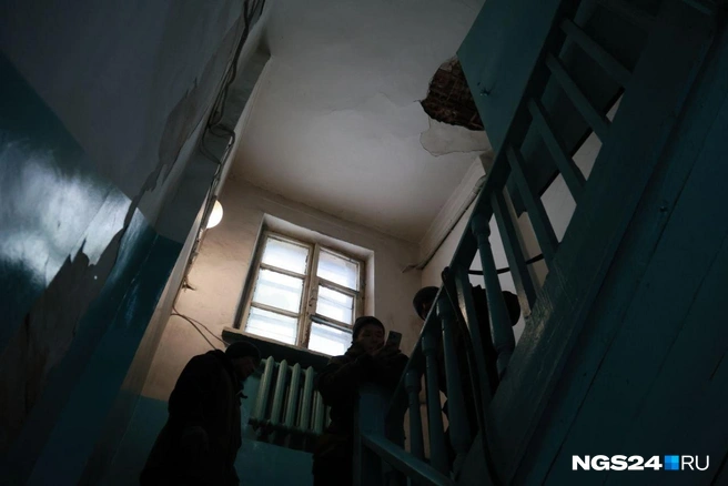 В подъезде и в доме в целом становится холодно | Источник: Мария Ленц / NGS24.RU