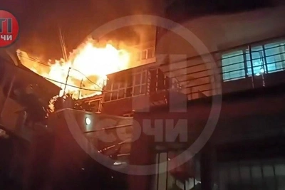 Private house ablaze in central Sochi