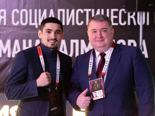 Альберт Батыргазиев и мэр Нижневартовска Дмитрий Кощенко  | Источник: Альберт Батыргазиев / T.me