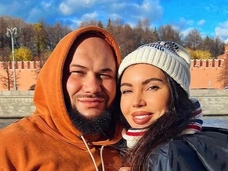 Семейка Аддамс нашего шоу-бизнеса. Оксана Самойлова и Джиган с детьми в мрачной фотосессии