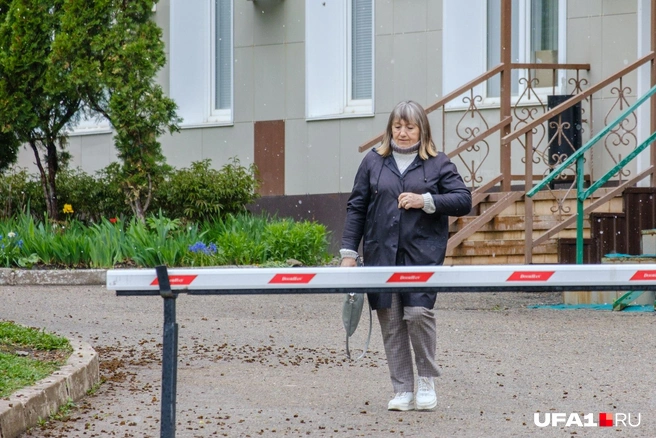 В прохладную погоду хочется застегнуть все пуговицы | Источник: Булат Салихов / UFA1.RU