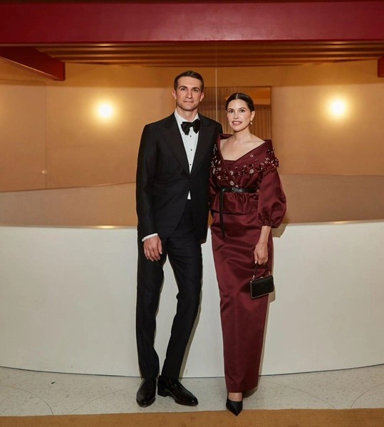 Ставрос Ниархос и Даша Жукова