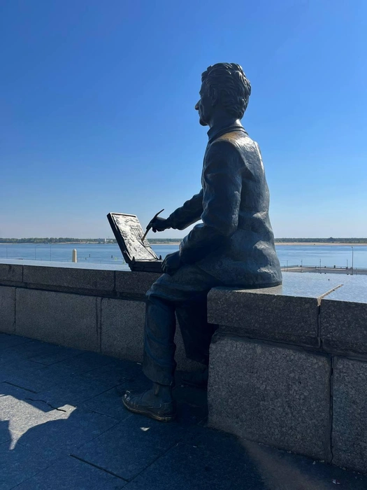 Виктор Лосев, как обычно, за работой | Источник: читатели V1.RU