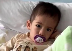 Пробыл в коме 10 дней: 2-летний Яздан, которого бросили об пол в Шереметьево, выписан из центра им. Рошаля