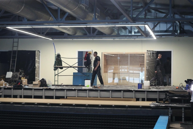 В центре идут последние работы перед открытием 25 октября | Источник: Андрей Бортко / NGS.RU