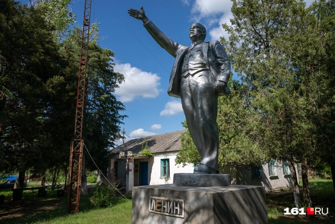 А вот и сам Владимир Ильич, еще один | Источник: Евгений Вдовин / 161.RU