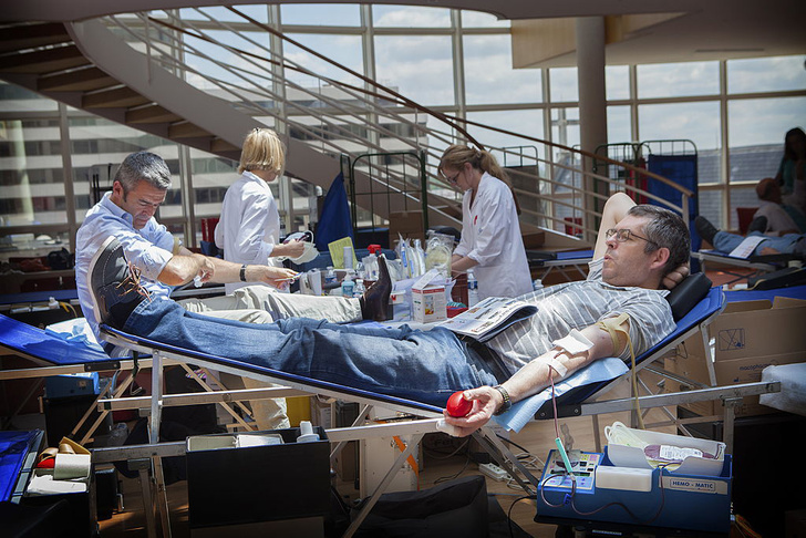 Спасительные 450 миллилитров: кто и как может стать донором крови