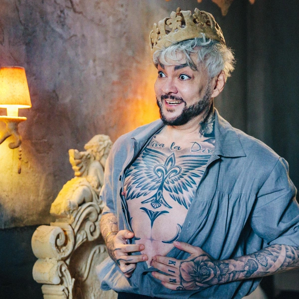 В сюжете «Джентльменов удачи» появляется новый герой&nbsp;— Филя Болгарский | Источник: «Невероятные приключения Шурика», телеканал ТНТ, Степан Третьяков