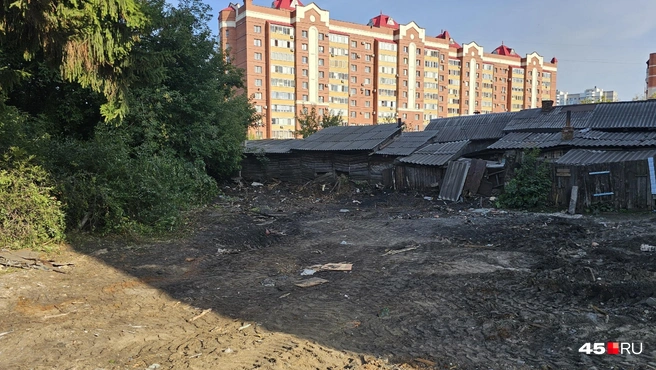 Здесь раньше были одноэтажные частные дома | Источник: Дарья Никитченко / 45.RU