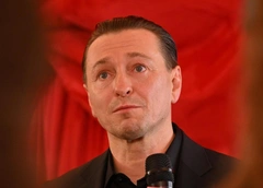 Сергей Безруков о плотном графике и зависти к коллегам: «Некоторые находят время на хороший отдых. У меня не получается»