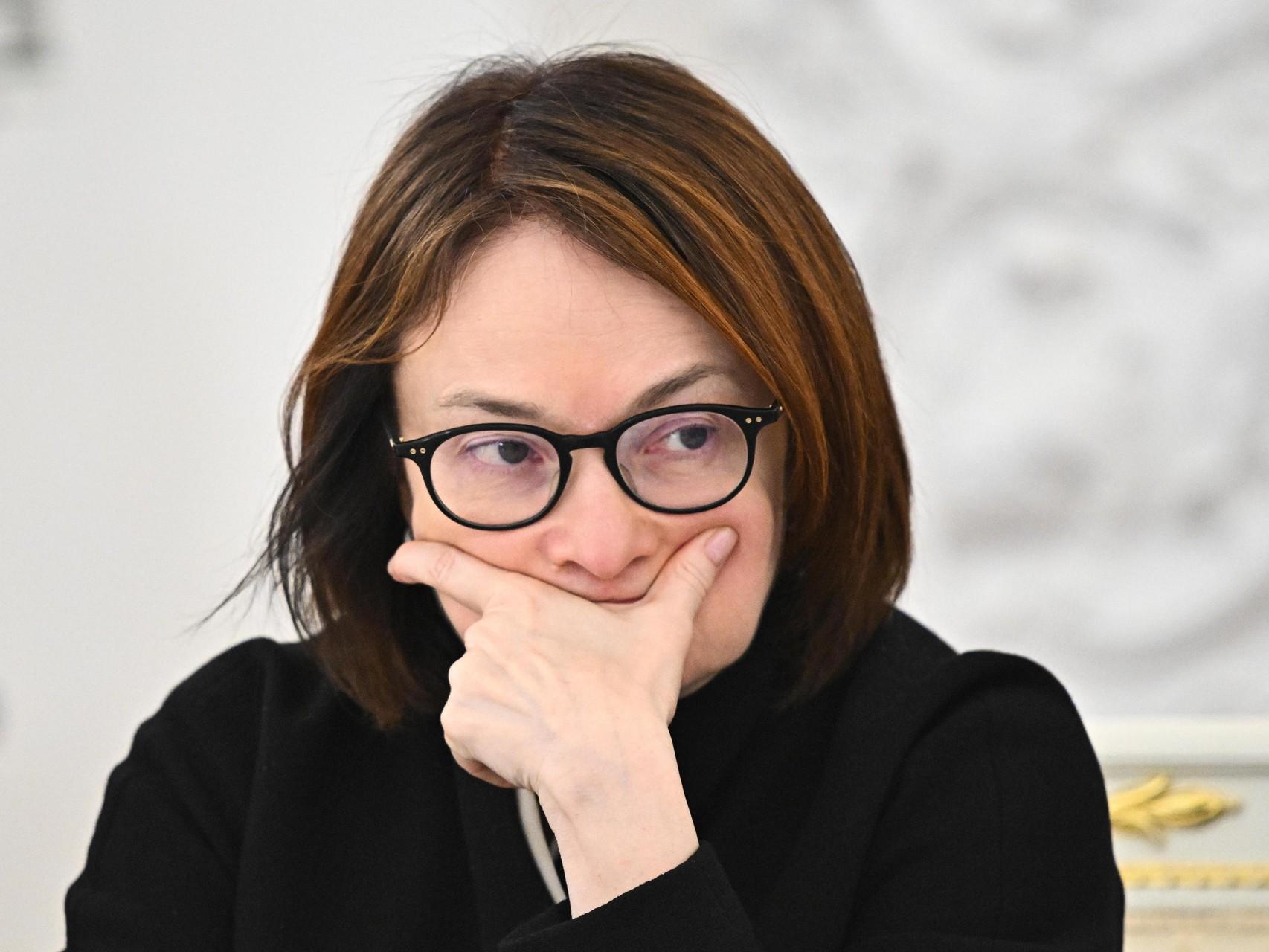«Кризис отчаяния и разрушения надежд». Добьет ли рынок и экономику очередное решение по ключевой ставке