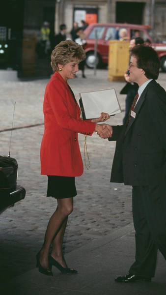 Принцесса Диана прибывает на благотворительную конференцию в Лондоне, март 1993