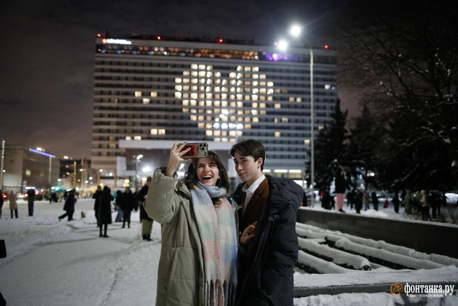 Проворные туристы уже разобрали доступные варианты | Источник: Валентин Егоршин / FONTANKA.RU