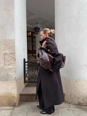 Сумка, в которую поместится все, что нужно этой зимой: 9 лучших макси-моделей от российских брендов Сумка, в которую поместится все, что нужно этой зимой: 9 лучших макси-моделей от российских брендов