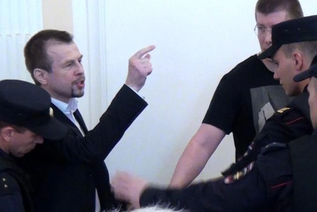 На судебных заседаниях Евгений Урлашов вел себя неспокойно | Источник: Александр Погорелов / 76.RU