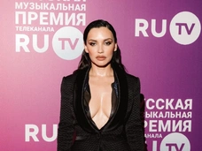 Ольга Серябкина рассказала о том, как к откровенным нарядам относится ее муж: итоги премии RU.TV 2023
