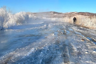 Groundwater Floods 'Fifth Point' Road in Transbaikal