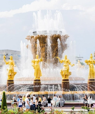 Гид по московским фонтанам: от «фонтана в погонах» до водопада на Остоженке