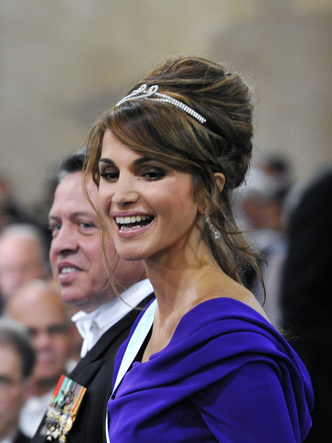 До стилистов и пластики: как выглядела самая красивая королева Иордании перед свадьбой с принцем (вы ее не узнаете)