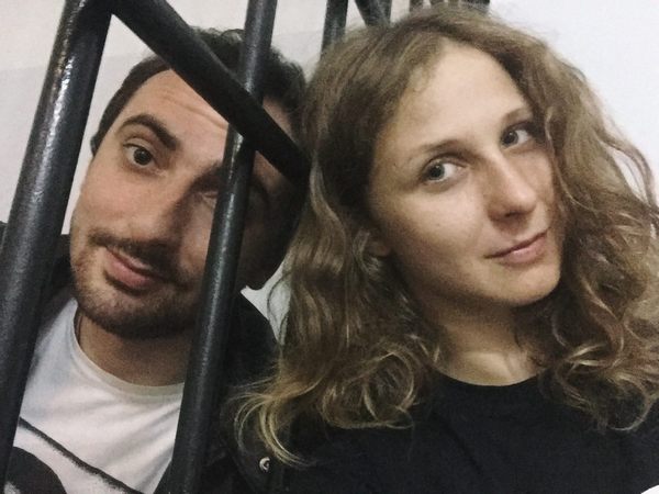 Весной этого года Мария и Дмитрий получили по 100 часов обязательных работ за участие в акции против блокировки мессенджера Telegram